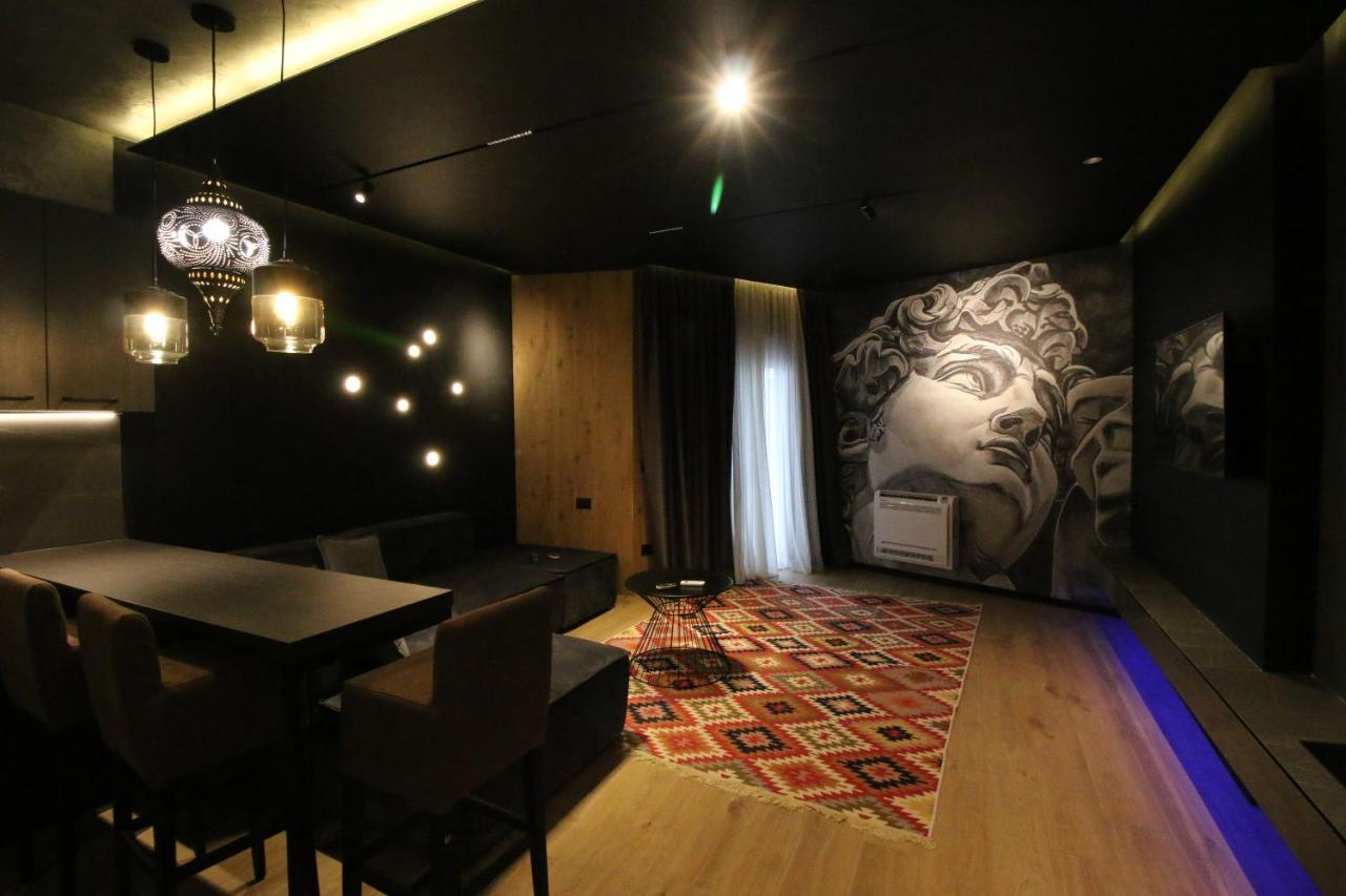 King'S Apartment Korce Esterno foto