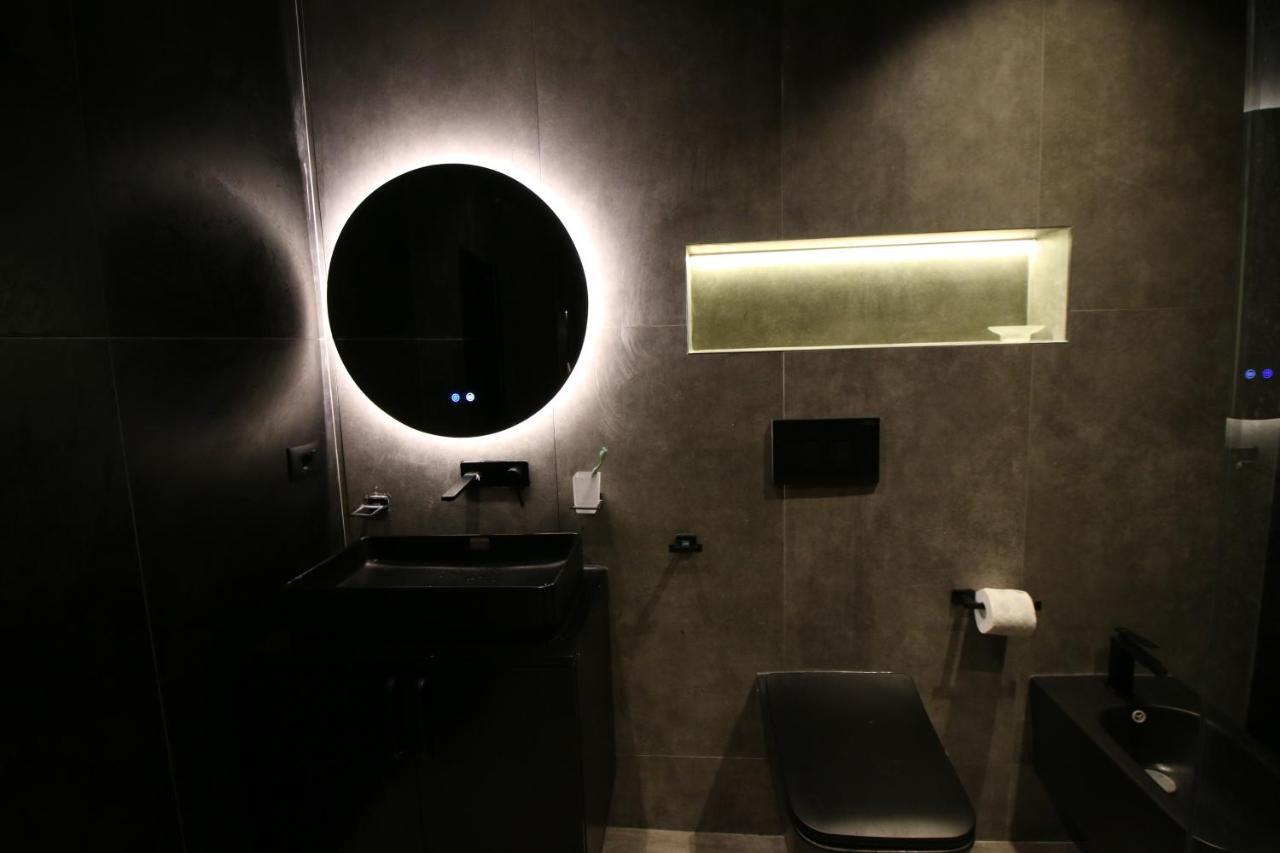 King'S Apartment Korce Esterno foto