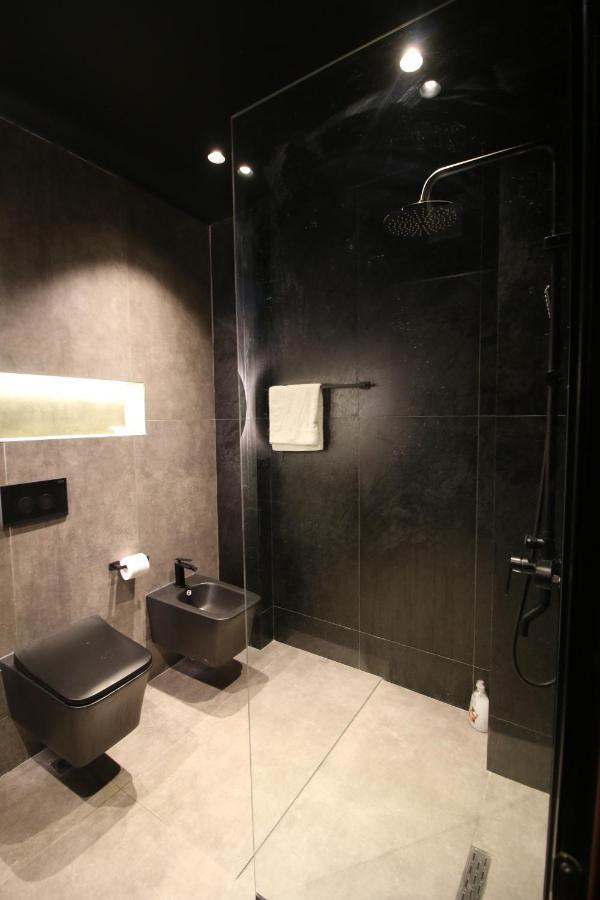 King'S Apartment Korce Esterno foto